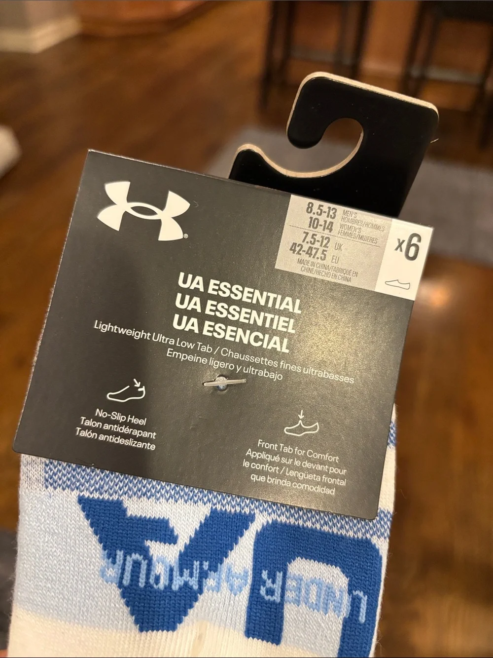 Under Armour lightweight ultra low tab socks